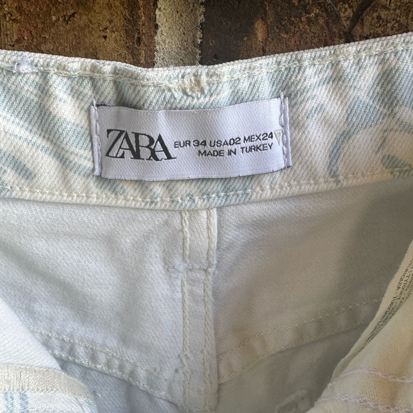 Zara Blue Jean Shorts Distressed High-Waisted - Picture 2 of 7